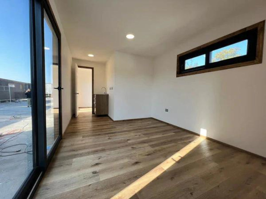 Módulo prefabricado tipo casa modular 24 m² – 1 dormitorio, baño y espacio multifuncional